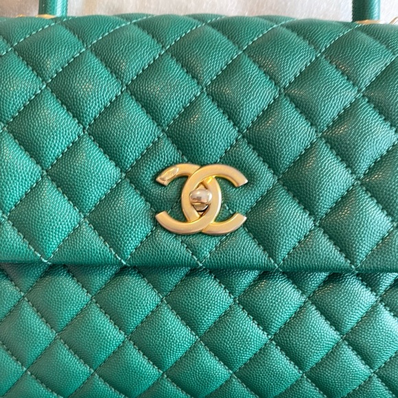 💚 ✨ Gorgeous  Chanel Coco Handle✨💚 - Picture 2 of 14